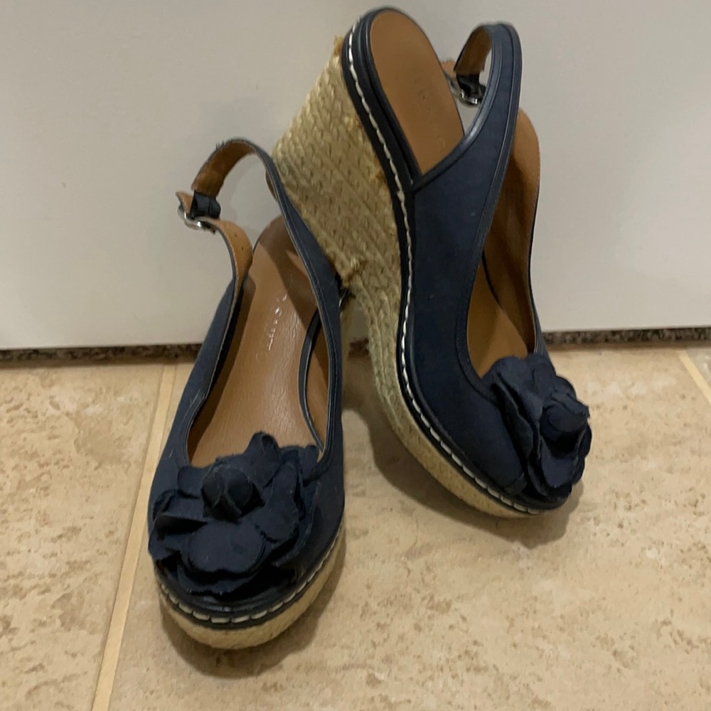 Size 6 Navy Franco Sarto wedges
